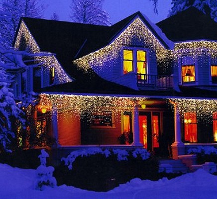Holiday Lighting Service by Beautiful Visions Window Cleaning in Franconia NH